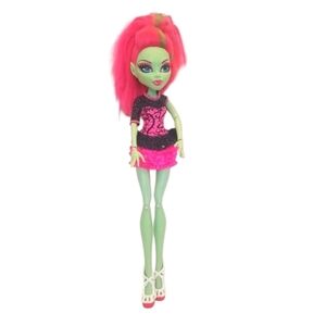 Monster High Venus McFlytrap Ghoul's Night Out Doll (Broken Neck)